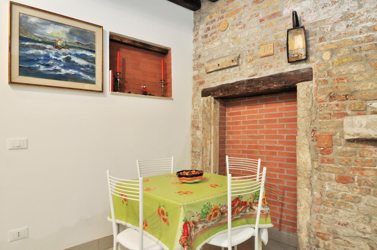 Cozy Apartment Near Rialto Bridge/ St.Mark Square Venesia Bagian luar foto